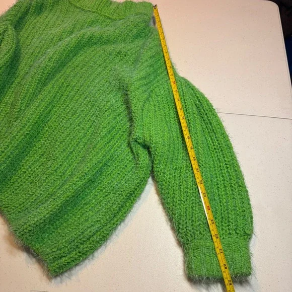 Free People Lime Green Mock Neck Fuzzy Knit Oversized Oasis Tunic Sweater XS FP - Picture 9 of 9